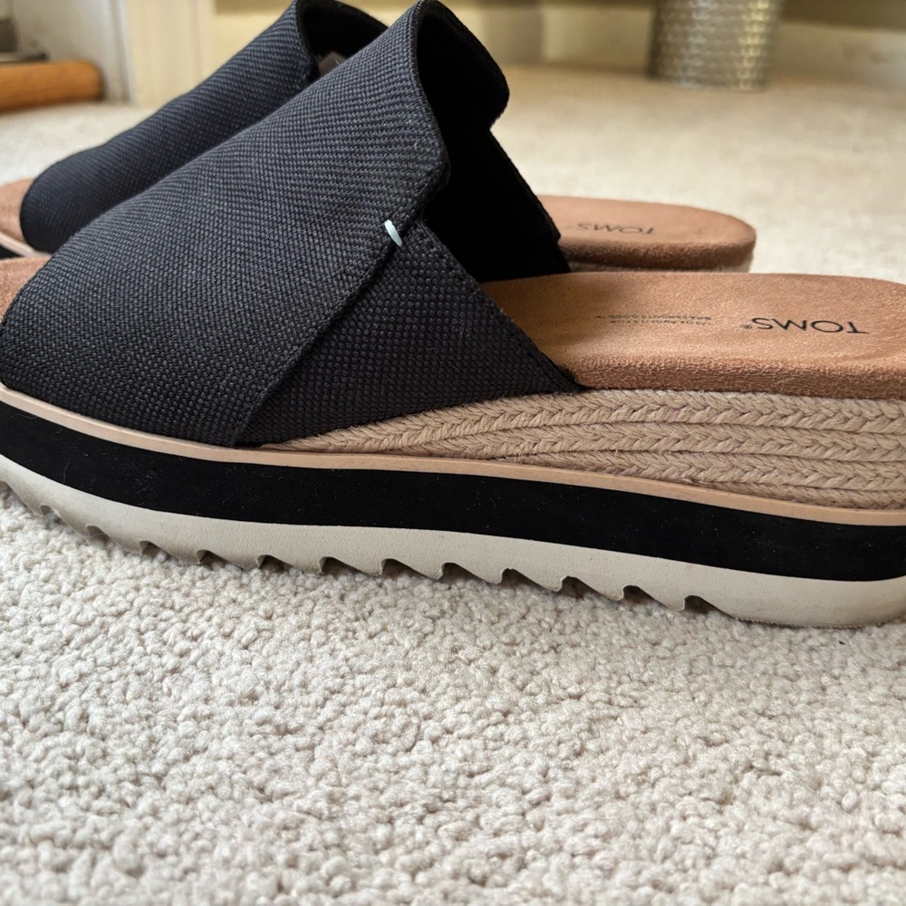 TOMS Black Platform Espadrille Slides